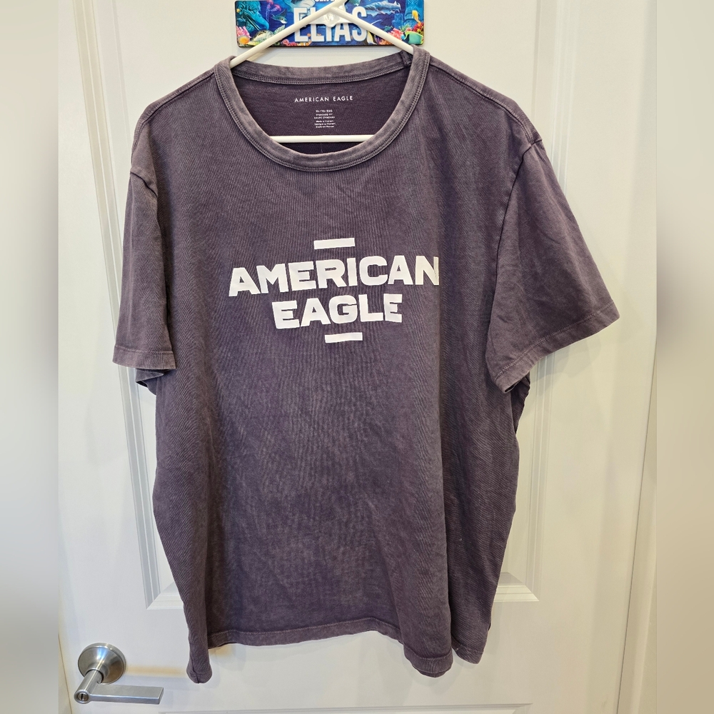 American Eagle Tshirt